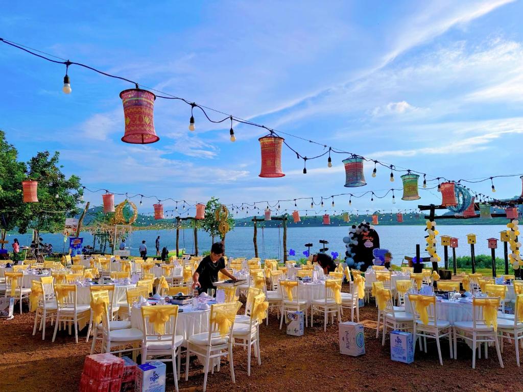 Khu Sinh Thái Ẩm Thực Cầu Dầu Glamping