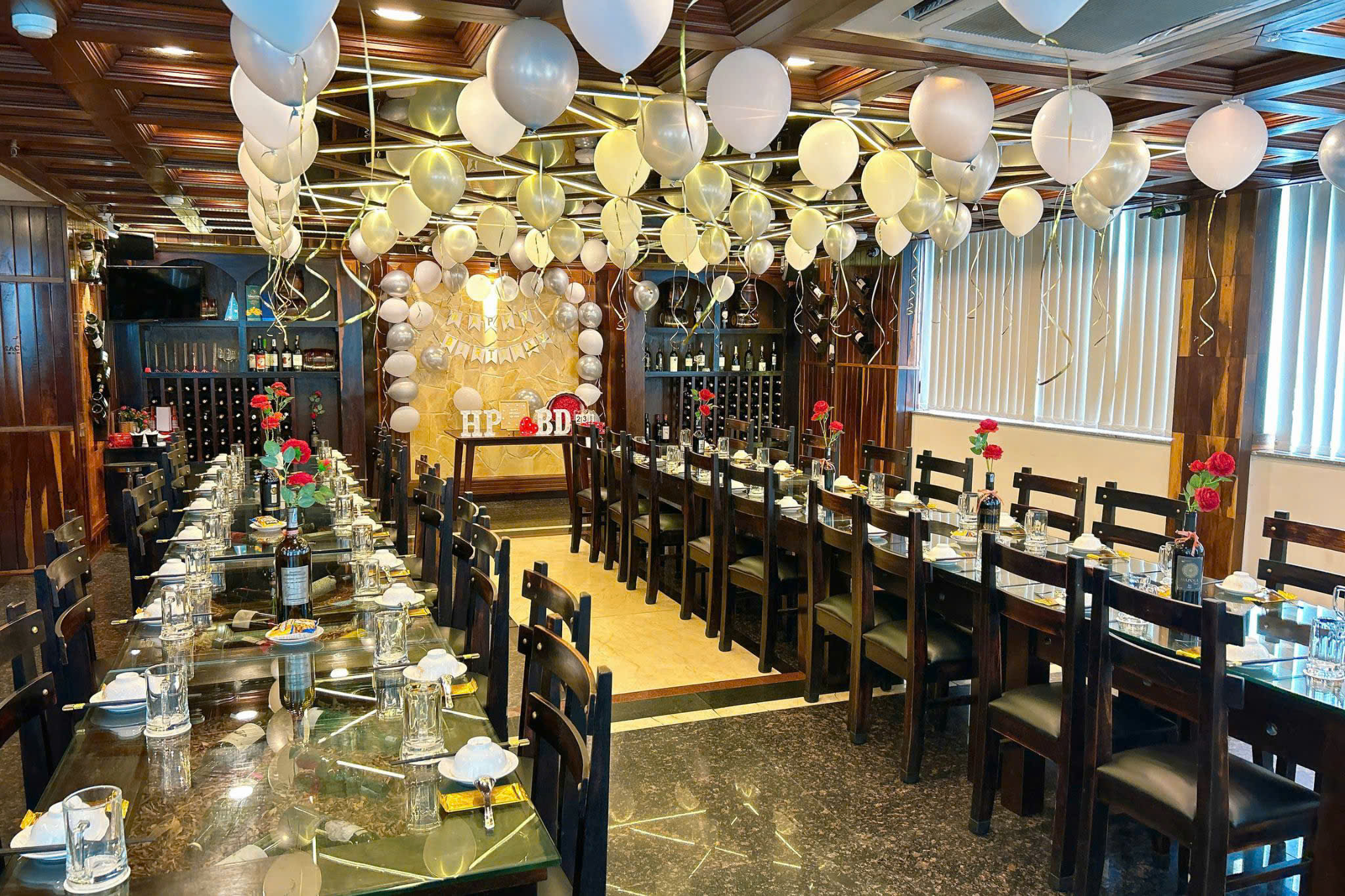 Nhà hàng Hầm Rượu Hapyson Long Khánh